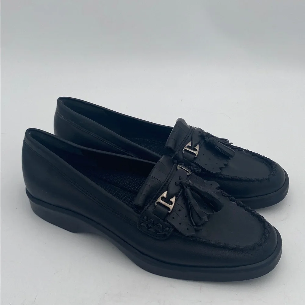Maripe sleek black